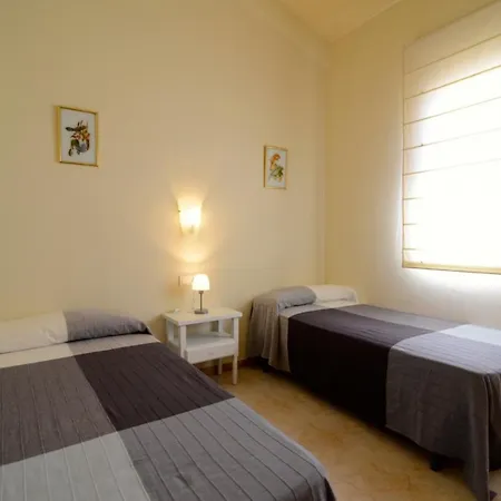 Tarraco 25 Hébergement de vacances *